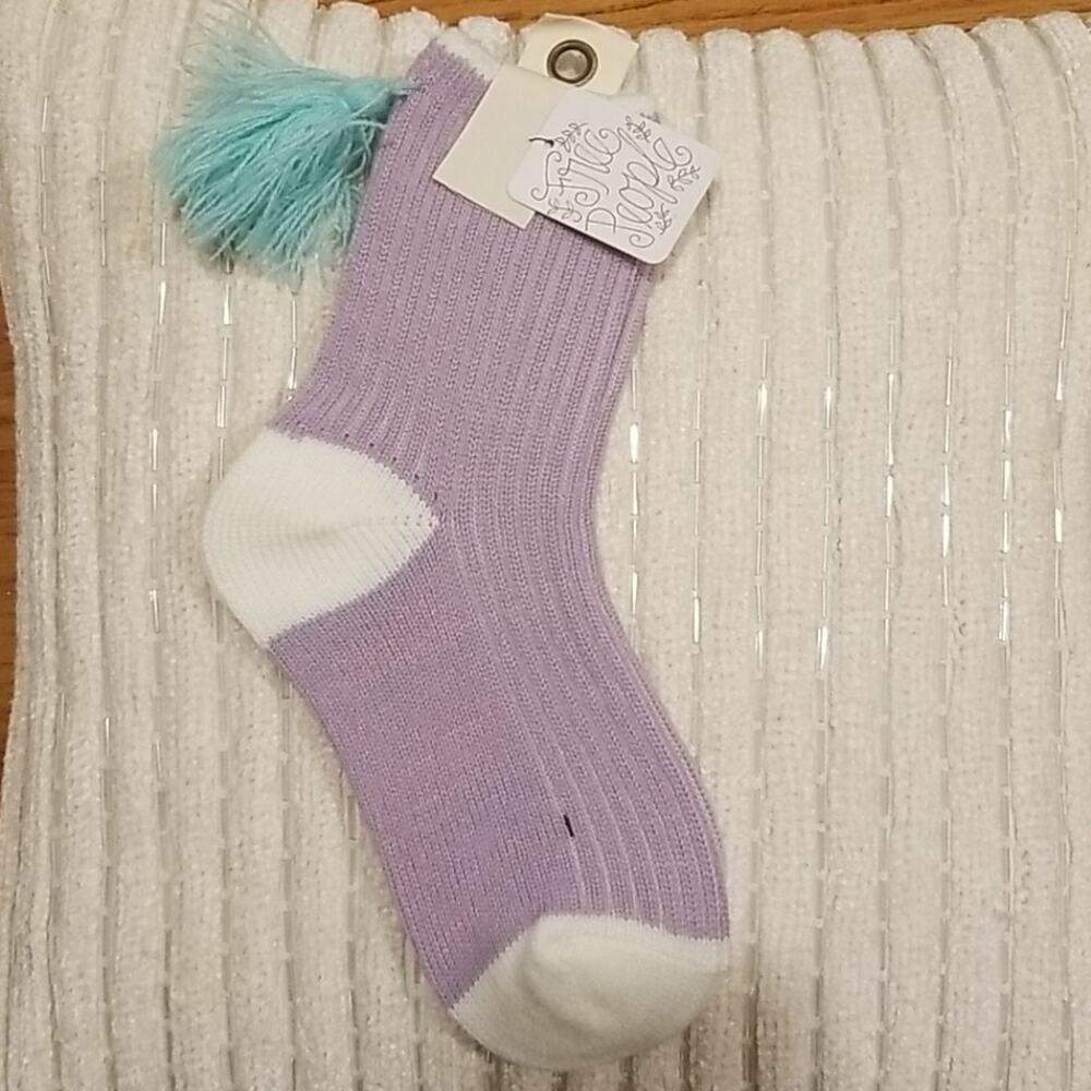 FREE PEOPLE Women’s socks. Lavender. One size. - Picture 2 of 6